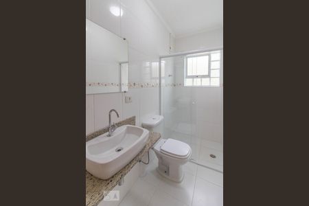 Banheiro da Suíte de casa para alugar com 3 quartos, 130m² em Parque Vitória, São Paulo