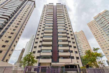 Apartamento para alugar com 214m², 3 quartos e 4 vagas Apartamento para alugar com 214m², 3 quartos e 4 vagasFachada
