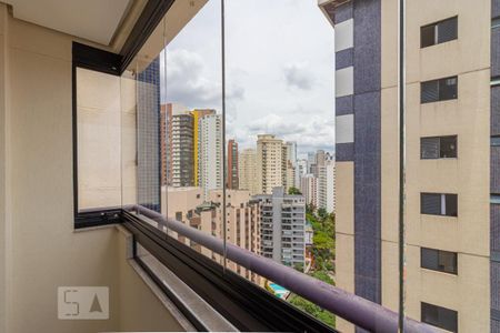 Apartamento para alugar com 214m², 3 quartos e 4 vagas Apartamento para alugar com 214m², 3 quartos e 4 vagasSacada da Suíte 3
