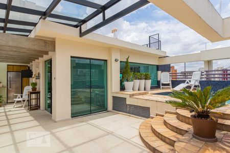 Apartamento para alugar com 214m², 3 quartos e 4 vagas Apartamento para alugar com 214m², 3 quartos e 4 vagasPiscina Privativa