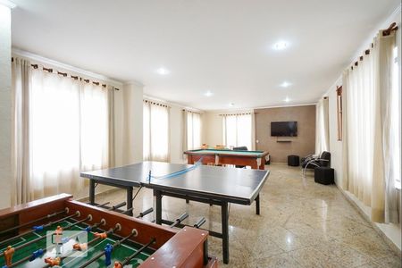 Apartamento à venda com 73m², 3 quartos e 1 vaga Apartamento à venda com 73m², 3 quartos e 1 vagaSalão de jogos