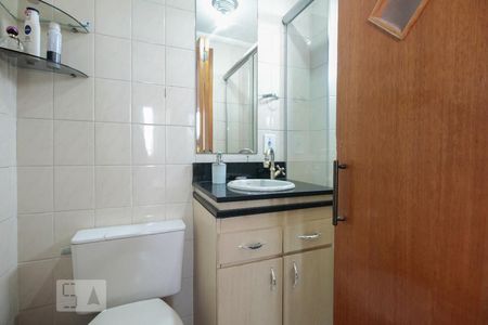 Apartamento à venda com 73m², 3 quartos e 1 vaga Apartamento à venda com 73m², 3 quartos e 1 vagaBanheiro Suíte