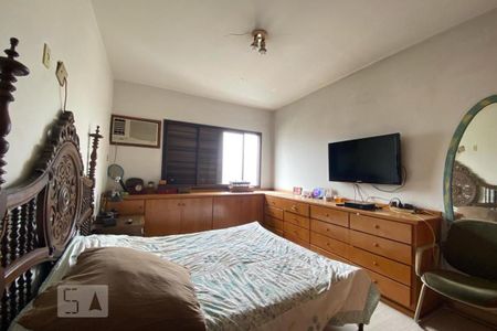 Apartamento à venda com 650m², 3 quartos e 5 vagas Apartamento à venda com 650m², 3 quartos e 5 vagasSuíte 1