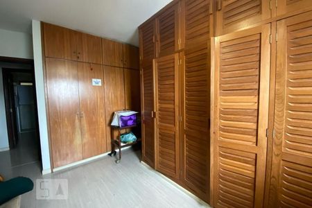 Apartamento à venda com 650m², 3 quartos e 5 vagas Apartamento à venda com 650m², 3 quartos e 5 vagasQuarto 2