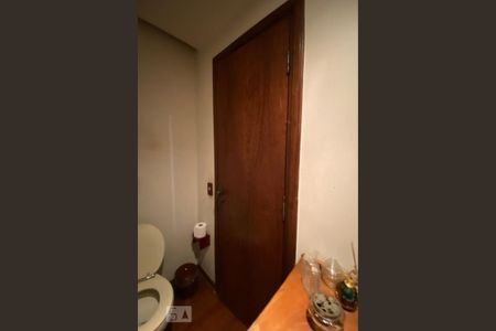 Apartamento à venda com 650m², 3 quartos e 5 vagas Apartamento à venda com 650m², 3 quartos e 5 vagasLavabo