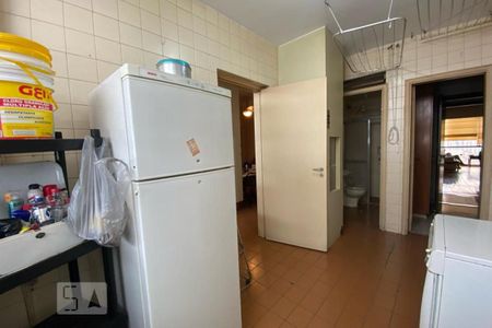 Apartamento à venda com 650m², 3 quartos e 5 vagas Apartamento à venda com 650m², 3 quartos e 5 vagasÁrea de Serviço