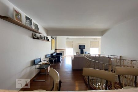 Apartamento à venda com 650m², 3 quartos e 5 vagas Apartamento à venda com 650m², 3 quartos e 5 vagasSala de TV