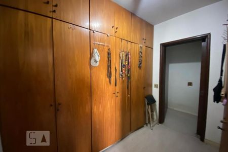 Apartamento à venda com 650m², 3 quartos e 5 vagas Apartamento à venda com 650m², 3 quartos e 5 vagasQuarto 2