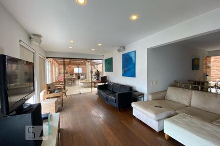 Apartamento à venda com 650m², 3 quartos e 5 vagas Apartamento à venda com 650m², 3 quartos e 5 vagasSala de TV