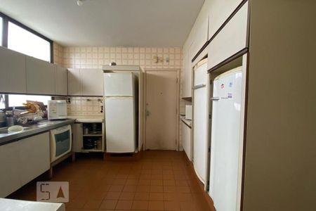 Apartamento à venda com 650m², 3 quartos e 5 vagas Apartamento à venda com 650m², 3 quartos e 5 vagasCozinha