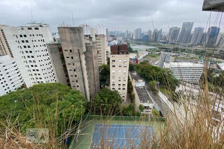 Apartamento à venda com 650m², 3 quartos e 5 vagas Apartamento à venda com 650m², 3 quartos e 5 vagasVista do Quarto 3