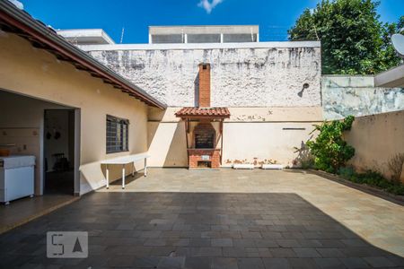 Casa à venda com 332m², 4 quartos e 4 vagasQuintal