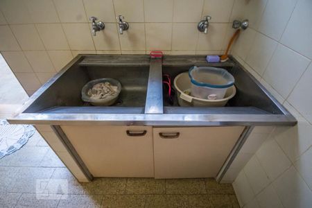 Casa à venda com 332m², 4 quartos e 4 vagasÁrea de Serviço