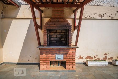 Casa à venda com 332m², 4 quartos e 4 vagasChurrasqueira