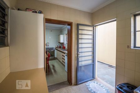 Casa à venda com 332m², 4 quartos e 4 vagasÁrea de Serviço