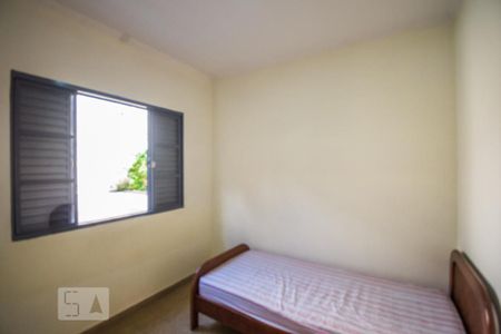 Casa à venda com 332m², 4 quartos e 4 vagasQuarto de Serviço