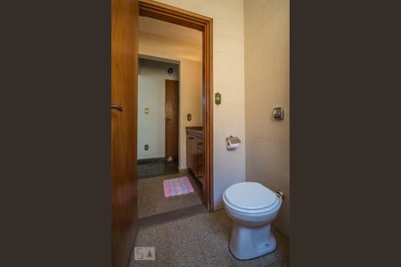 Casa à venda com 332m², 4 quartos e 4 vagasLavabo