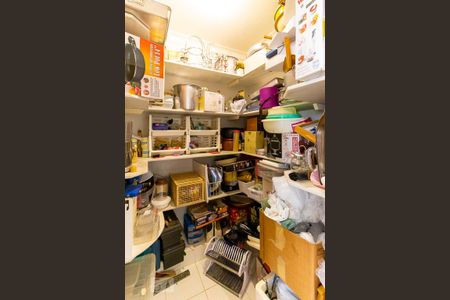 Casa para alugar com 700m², 5 quartos e 8 vagasDispensa