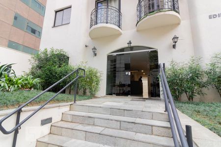 Apartamento para alugar com 44m², 1 quarto e 1 vaga Apartamento para alugar com 44m², 1 quarto e 1 vagaFachada