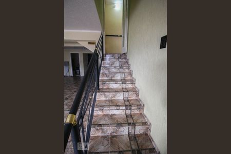 Casa à venda com 253m², 3 quartos e 4 vagas Casa à venda com 253m², 3 quartos e 4 vagasescada acesso garagem