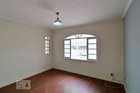 Sala de casa à venda com 3 quartos, 155m² em Chácara Agrindus, Taboão da Serra