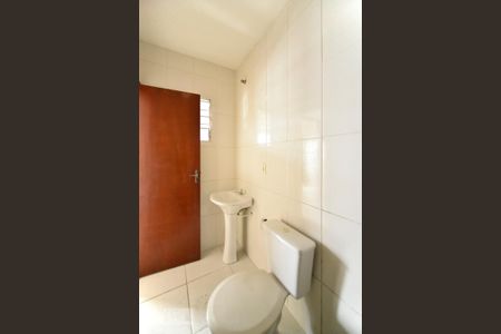Banheiro de kitnet/studio para alugar com 1 quarto, 28m² em Brás, São Paulo