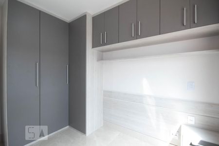 Quarto 1 de apartamento para alugar com 2 quartos, 48m² em Vila Yolanda, Osasco