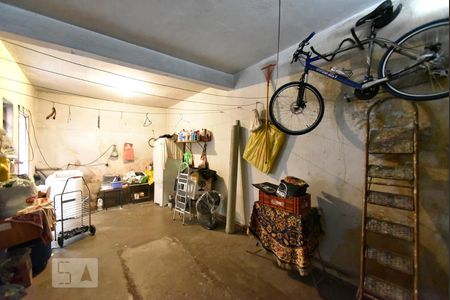 Casa à venda com 140m², 5 quartos e 2 vagasGaragem coberta
