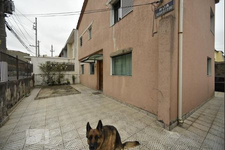 Casa à venda com 140m², 5 quartos e 2 vagasFachada