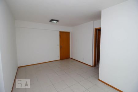 Apartamento para alugar com 84m², 3 quartos e 1 vaga Apartamento para alugar com 84m², 3 quartos e 1 vagaSala
