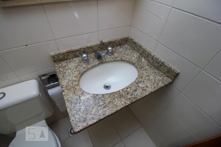 Apartamento para alugar com 84m², 3 quartos e 1 vaga Apartamento para alugar com 84m², 3 quartos e 1 vagaBanheiro da Suíte