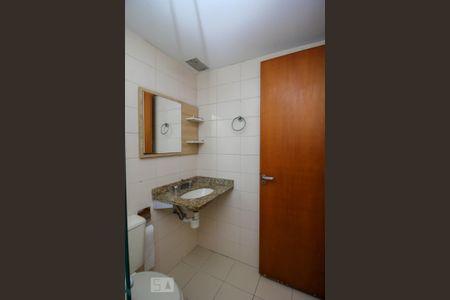 Apartamento para alugar com 84m², 3 quartos e 1 vaga Apartamento para alugar com 84m², 3 quartos e 1 vagaBanheiro da Suíte