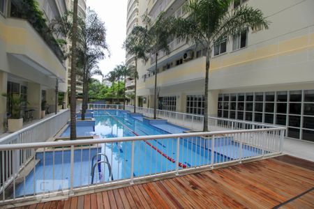 Apartamento para alugar com 84m², 3 quartos e 1 vaga Apartamento para alugar com 84m², 3 quartos e 1 vagaÁrea comum - Piscina