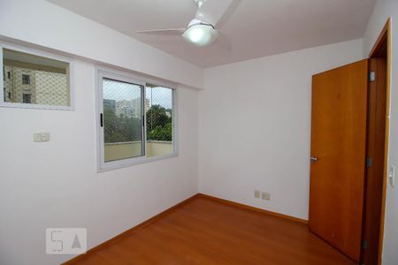 Quarto 1 de apartamento para alugar com 3 quartos, 84m² em Catete, Rio de Janeiro
