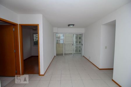 Apartamento para alugar com 84m², 3 quartos e 1 vaga Apartamento para alugar com 84m², 3 quartos e 1 vagaSala