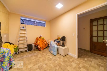 Casa à venda com 187m², 3 quartos e 4 vagasQuarto de Serviço