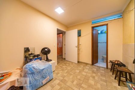 Casa à venda com 187m², 3 quartos e 4 vagasQuarto de Serviço