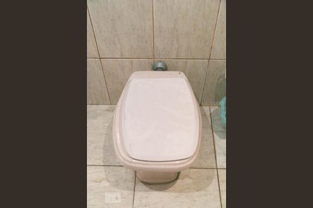 Casa à venda com 120m², 3 quartos e 2 vagasDetalhe banheiro 2