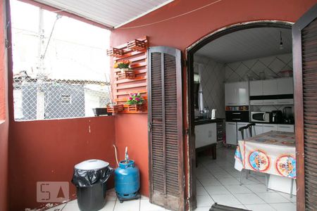 Casa à venda com 120m², 3 quartos e 2 vagasVaranda / lavanderia