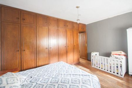 Casa à venda com 400m², 5 quartos e 4 vagasSuíte 2