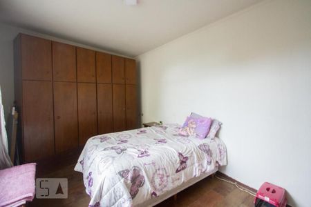 Casa à venda com 400m², 5 quartos e 4 vagasQuarto 2