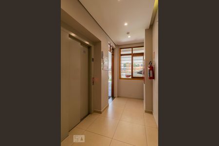 Apartamento à venda com 74m², 2 quartos e 1 vaga Apartamento à venda com 74m², 2 quartos e 1 vagaHall de Entrada