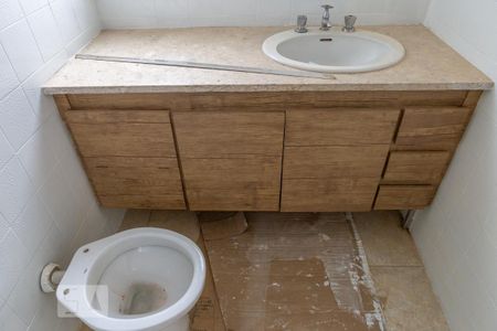 Apartamento à venda com 57m², 2 quartos e 1 vaga Apartamento à venda com 57m², 2 quartos e 1 vagaBanheiro