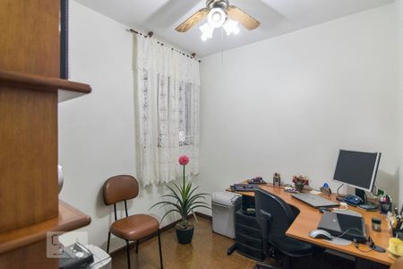 Apartamento à venda com 140m², 4 quartos e 2 vagasQuarto 4 Escritório