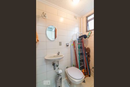 Apartamento à venda com 140m², 4 quartos e 2 vagasBanheiro de Serviço