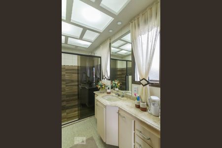 Apartamento à venda com 140m², 4 quartos e 2 vagasBanheiro da Suíte