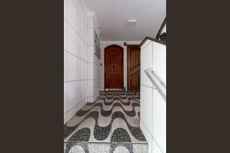 Apartamento à venda com 54m², 2 quartos e 1 vagaEscada de Acesso