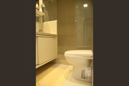 Apartamento à venda com 600m², 6 quartos e 5 vagasBanheiro da Suíte 1