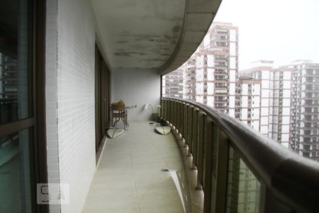 Apartamento à venda com 600m², 6 quartos e 5 vagasVaranda