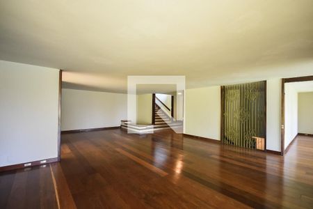 Sala de casa à venda com 4 quartos, 1050m² em Vila Morumbi, São Paulo